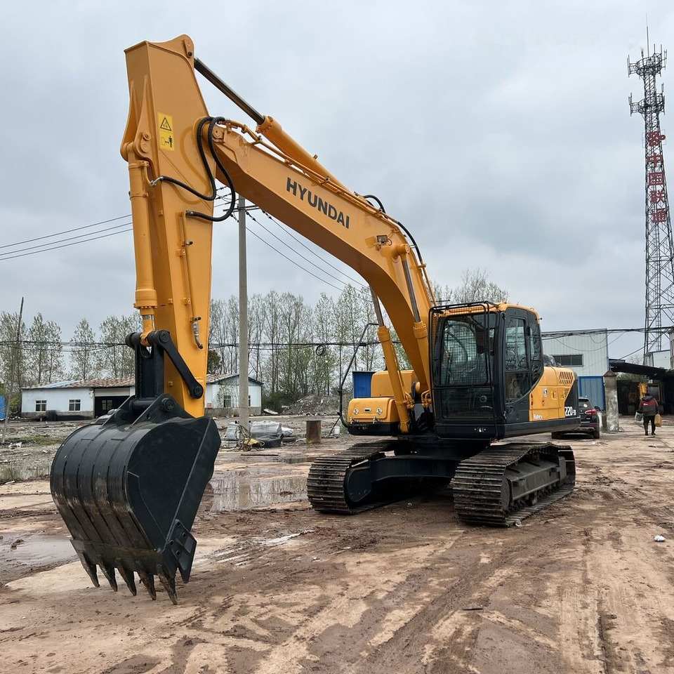 Hyundai R220-9S - Crawler excavator: picture 3 Hyundai R220-9S - Crawler excavator: picture 3