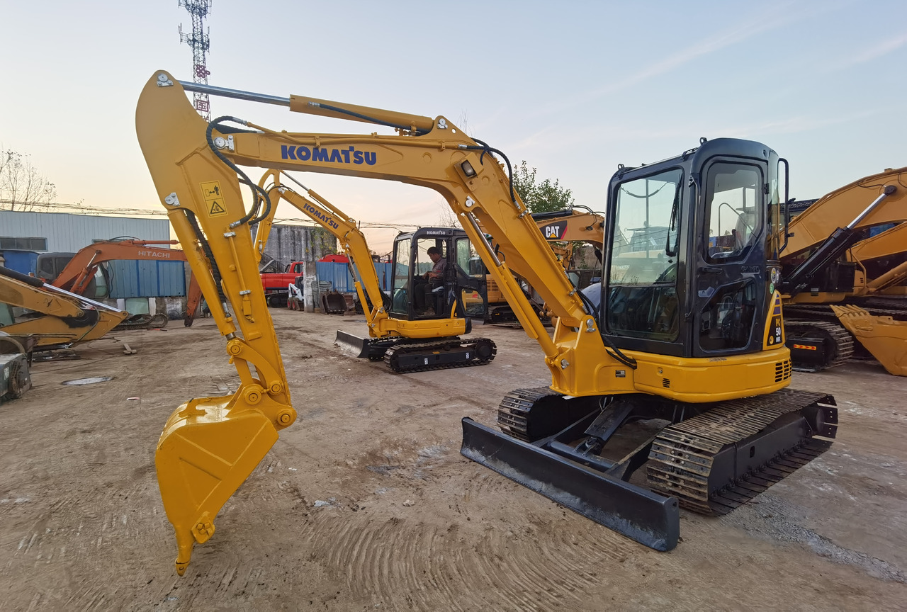 Mini excavator KOMATSU PC50MR: picture 6