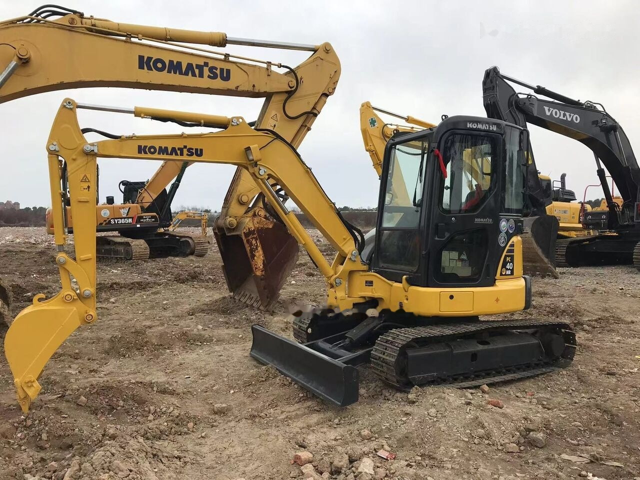 Mini excavator Komatsu PC40MR: picture 8