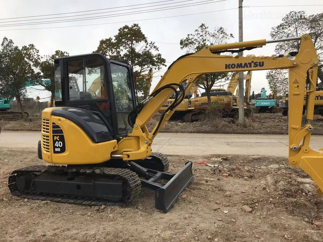 Komatsu PC40MR - Mini excavator: picture 4 Komatsu PC40MR - Mini excavator: picture 4