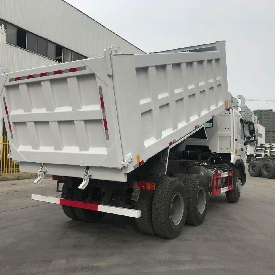 SINOTRUK A7 6x4 - Tipper: picture 4 SINOTRUK A7 6x4 - Tipper: picture 4
