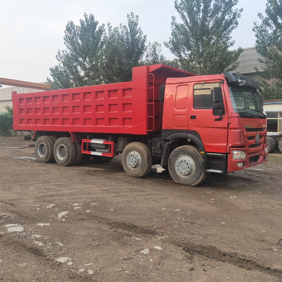 SINOTRUK HOWO - Tipper: picture 3 SINOTRUK HOWO - Tipper: picture 3