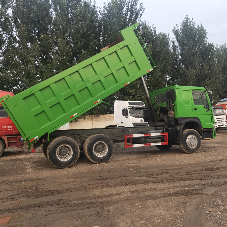 SINOTRUK HOWO - Tipper: picture 5 SINOTRUK HOWO - Tipper: picture 5