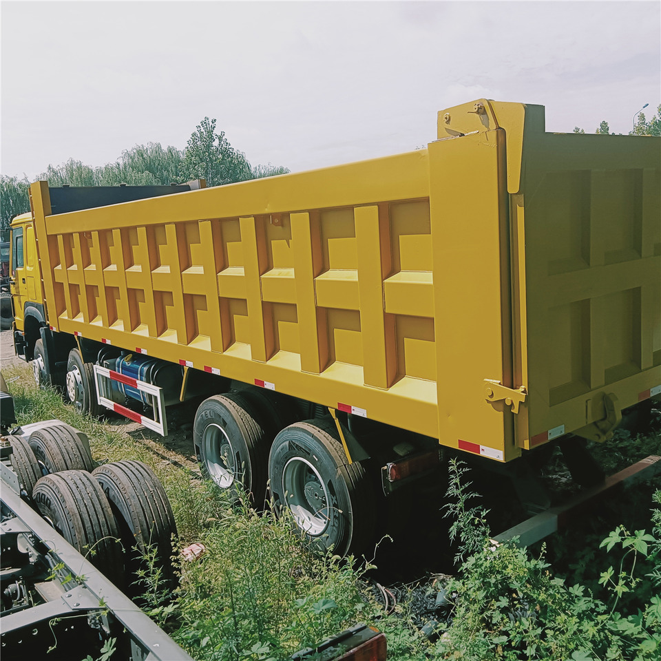 SINOTRUK Howo - Tipper: picture 1 SINOTRUK Howo - Tipper: picture 1