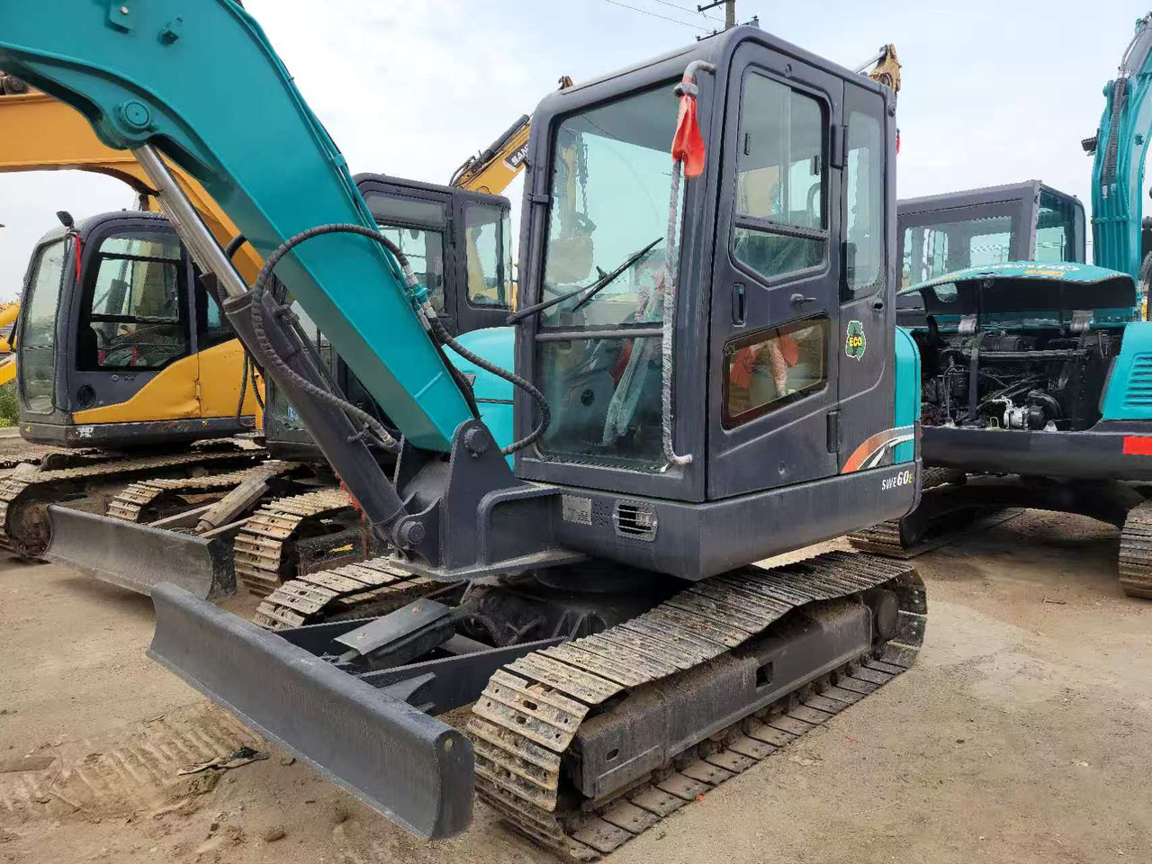 SUNWARD SWE60E - Crawler excavator: picture 3 SUNWARD SWE60E - Crawler excavator: picture 3