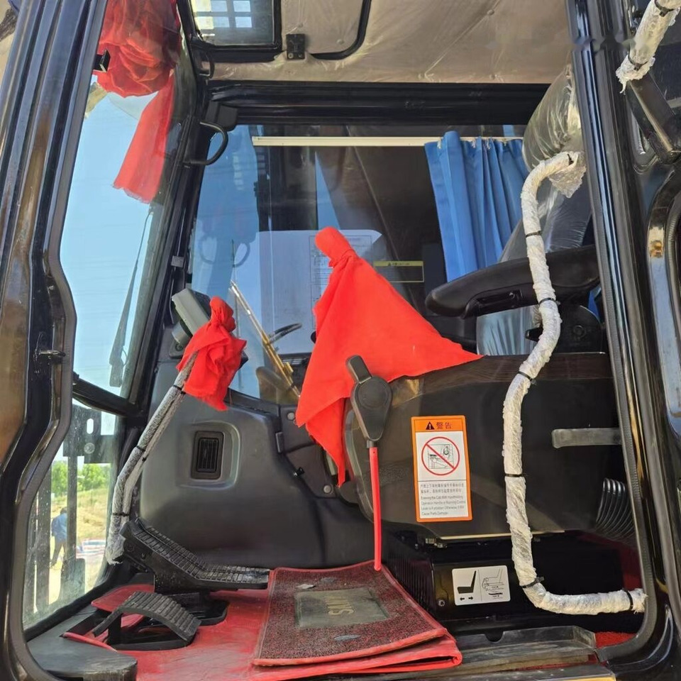 Sany SY365H - Crawler excavator: picture 4 Sany SY365H - Crawler excavator: picture 4