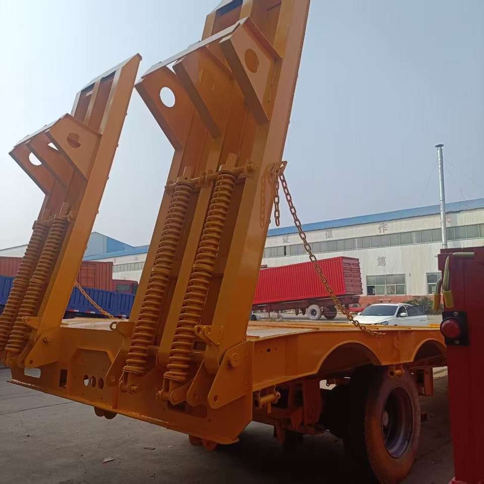 Low bed trailer - Semi-trailer: picture 2 Low bed trailer - Semi-trailer: picture 2
