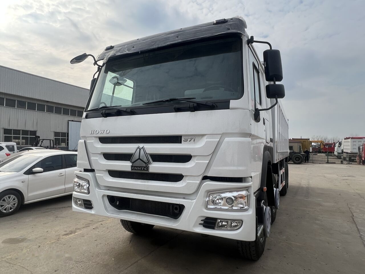 Sinotruk Howo 8*4 - Tipper: picture 2 Sinotruk Howo 8*4 - Tipper: picture 2