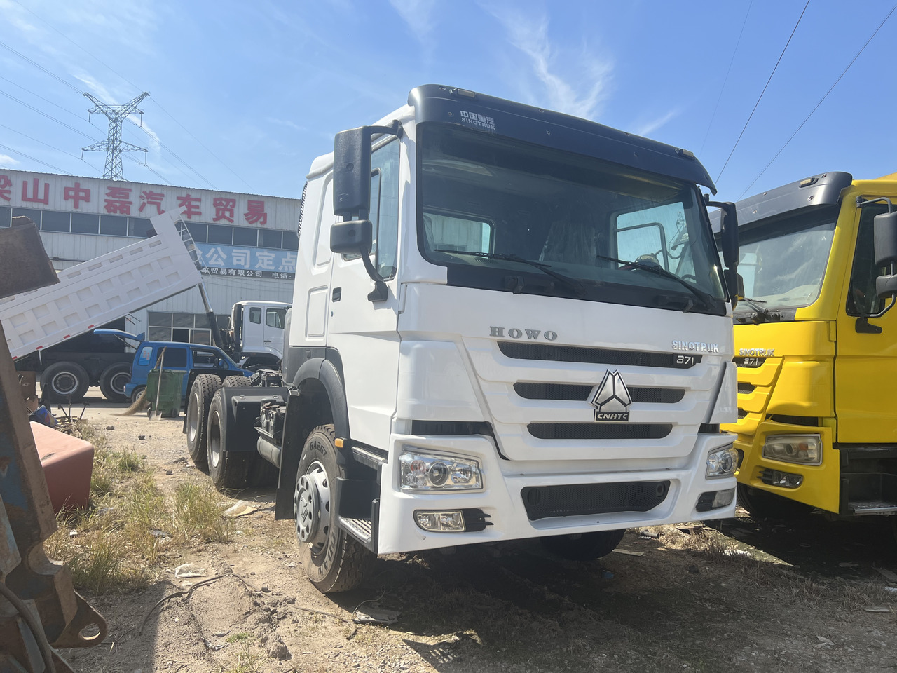 SINOTRUK HOWO trailer head - Tractor unit: picture 5 SINOTRUK HOWO trailer head - Tractor unit: picture 5