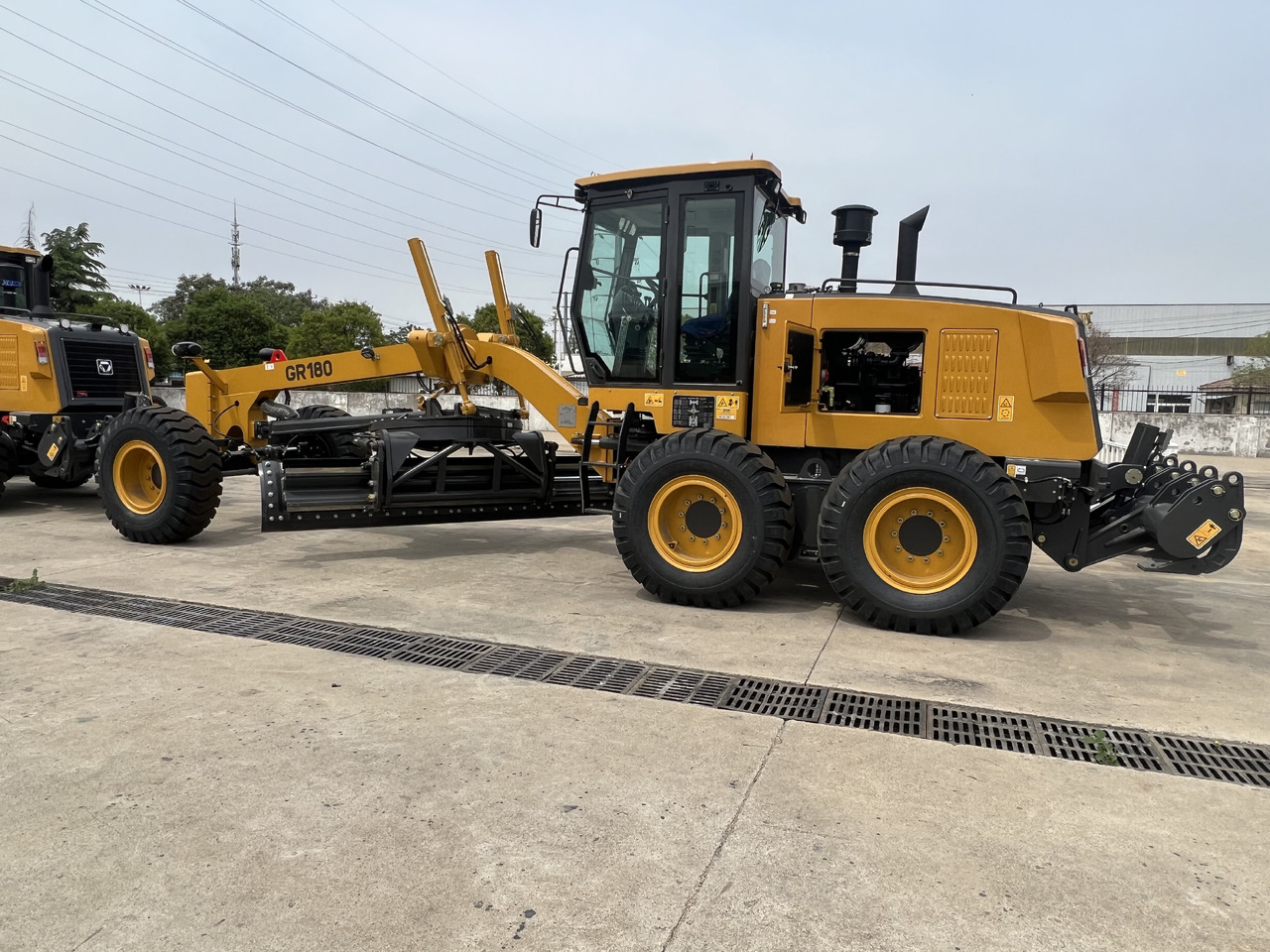 XCMG GR180 - Grader: picture 4 XCMG GR180 - Grader: picture 4