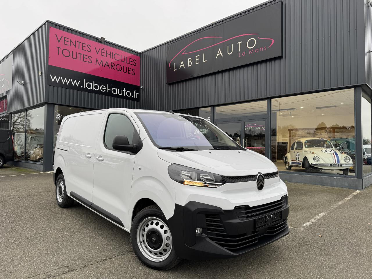 CITROEN Jumpy M 2.0 BlueHDi - 145 S&S - BV EAT8 III FOURGON . PHASE 2 - Panel van: picture 1 CITROEN Jumpy M 2.0 BlueHDi - 145 S&S - BV EAT8 III FOURGON . PHASE 2 - Panel van: picture 1