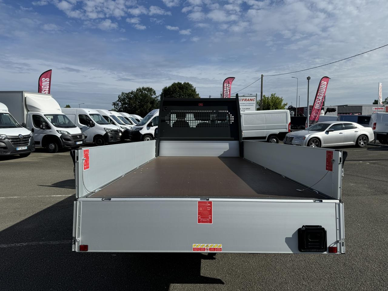 FIAT Ducato Maxi 3.5 XL 2.2 - 140 S&S III PLATEAU CABINE Plateau cabine Maxi 3.5 XL PHASE 4 - Flatbed van: picture 4 FIAT Ducato Maxi 3.5 XL 2.2 - 140 S&S III PLATEAU CABINE Plateau cabine Maxi 3.5 XL PHASE 4 - Flatbed van: picture 4