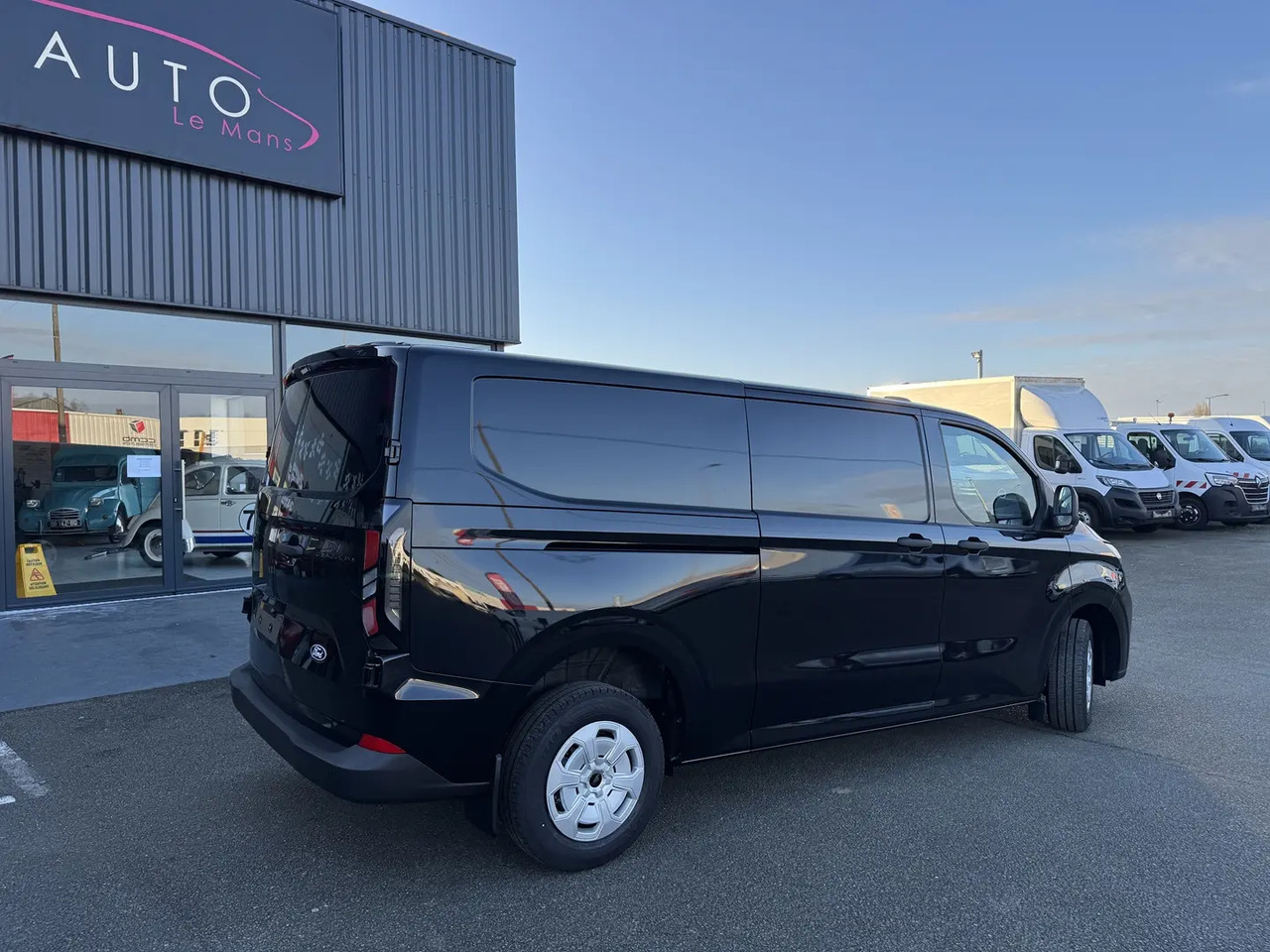 Ford Transit Custom 320 L2H1 2.0 ECOBLUE 170CH TREND BVA8 - Panel van: picture 5 Ford Transit Custom 320 L2H1 2.0 ECOBLUE 170CH TREND BVA8 - Panel van: picture 5