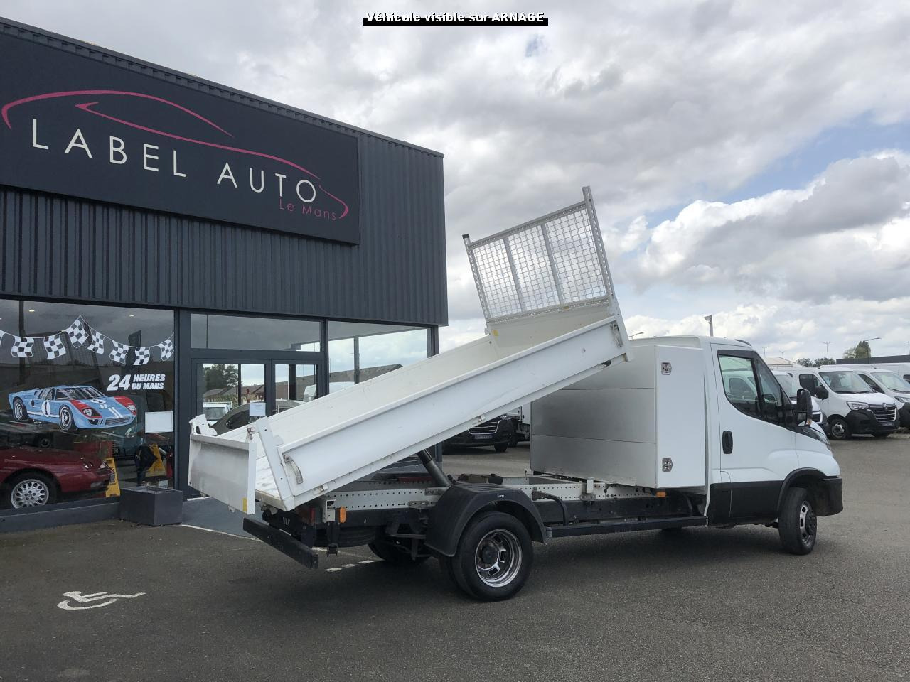 Leasing of IVECO Daily 35 C 16H3.0 (Quad-Leaf)  CHASSIS CABINE 2014 35C/35S Chassis cabine 35 C Epmt.3.75 PHASE 4 IVECO Daily 35 C 16H3.0 (Quad-Leaf)  CHASSIS CABINE 2014 35C/35S Chassis cabine 35 C Epmt.3.75 PHASE 4: picture 7
