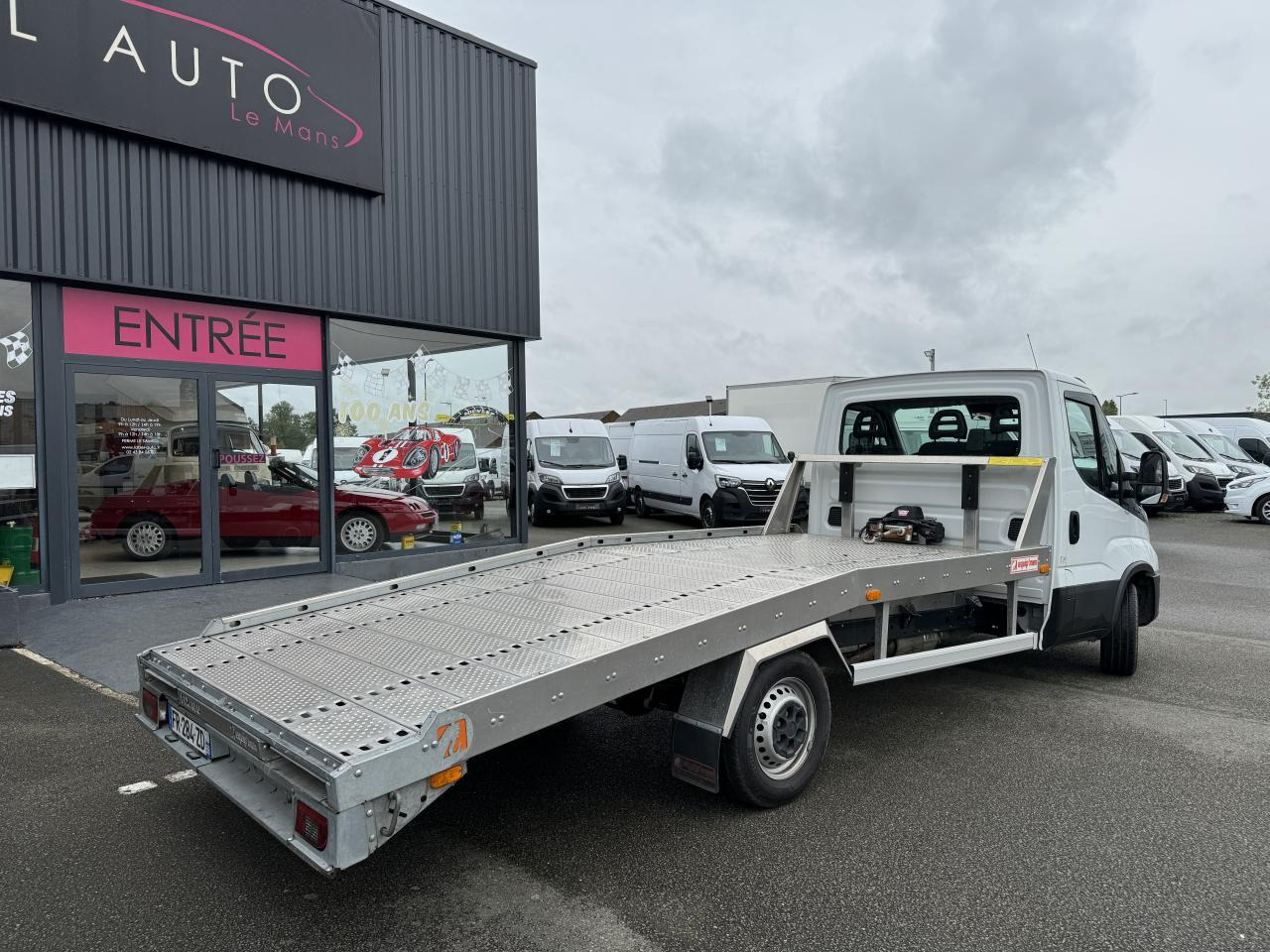 IVECO daily PORTE VOITURE DEPANNEUSE 35 S 16 3L0 160 CH EMPATTEMENT 4100 PLATEAU FIX'ALU EQUIP - Panel van: picture 5 IVECO daily PORTE VOITURE DEPANNEUSE 35 S 16 3L0 160 CH EMPATTEMENT 4100 PLATEAU FIX'ALU EQUIP - Panel van: picture 5