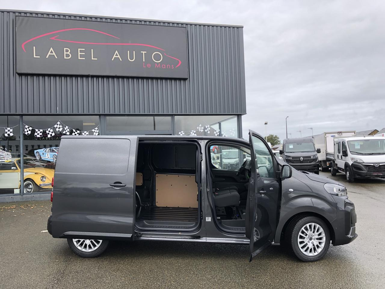 PEUGEOT Expert M 2.0 BLUE HDI 180CH EAT-8 - Panel van: picture 3 PEUGEOT Expert M 2.0 BLUE HDI 180CH EAT-8 - Panel van: picture 3