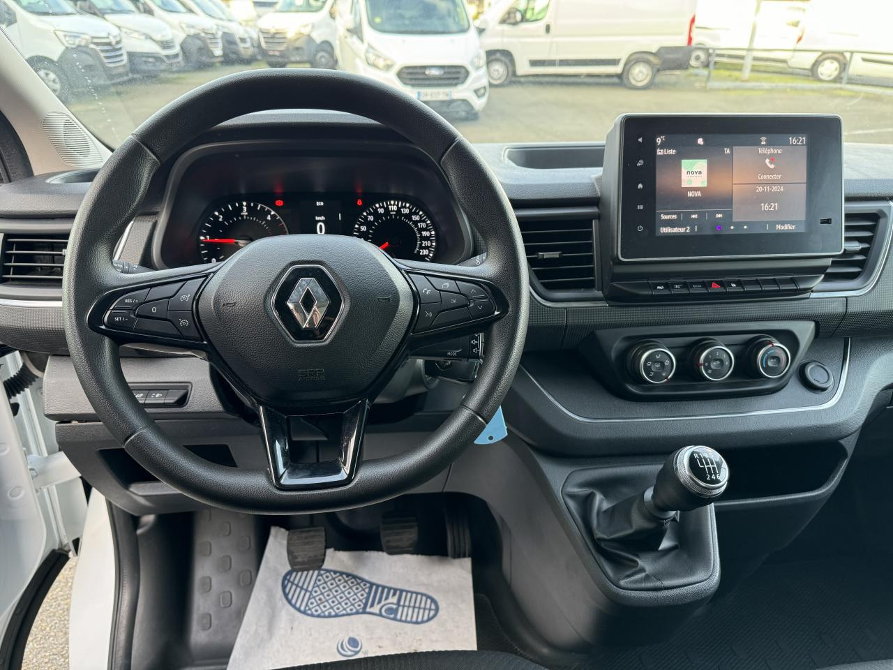 RENAULT Trafic L2H1 3000 Kg 2.0 Blue dCi - 130 III FOURGON Fourgon Grand Confort L2H1 PHASE 3 - Panel van: picture 4 RENAULT Trafic L2H1 3000 Kg 2.0 Blue dCi - 130 III FOURGON Fourgon Grand Confort L2H1 PHASE 3 - Panel van: picture 4