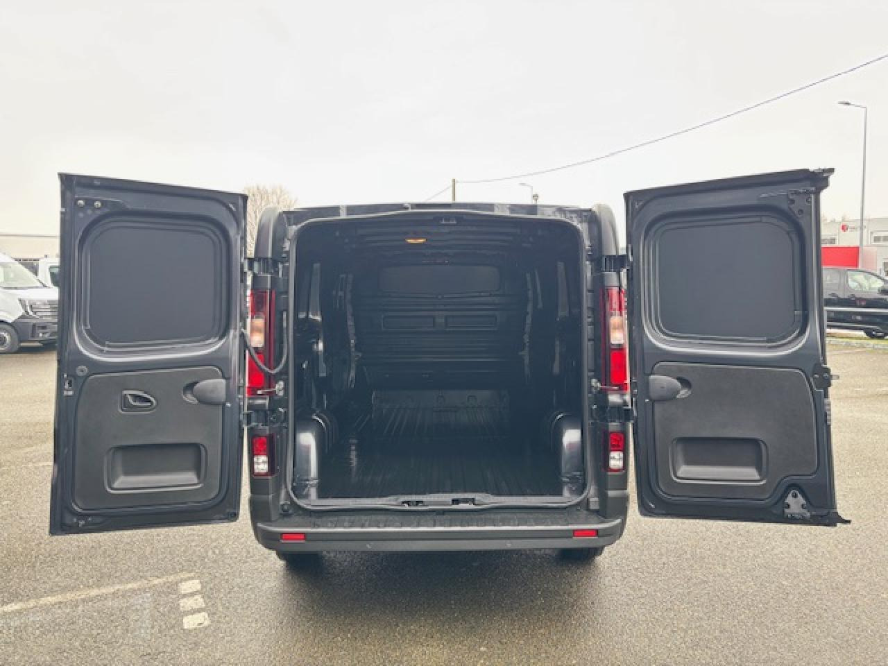 RENAULT Trafic L2H1 3000 Kg 2.0 Blue dCi - 150 - BV EDC Euro 6e III FOURGON Fourgon Grand Confort L2H1 PHAS - Panel van: picture 3 RENAULT Trafic L2H1 3000 Kg 2.0 Blue dCi - 150 - BV EDC Euro 6e III FOURGON Fourgon Grand Confort L2H1 PHAS - Panel van: picture 3