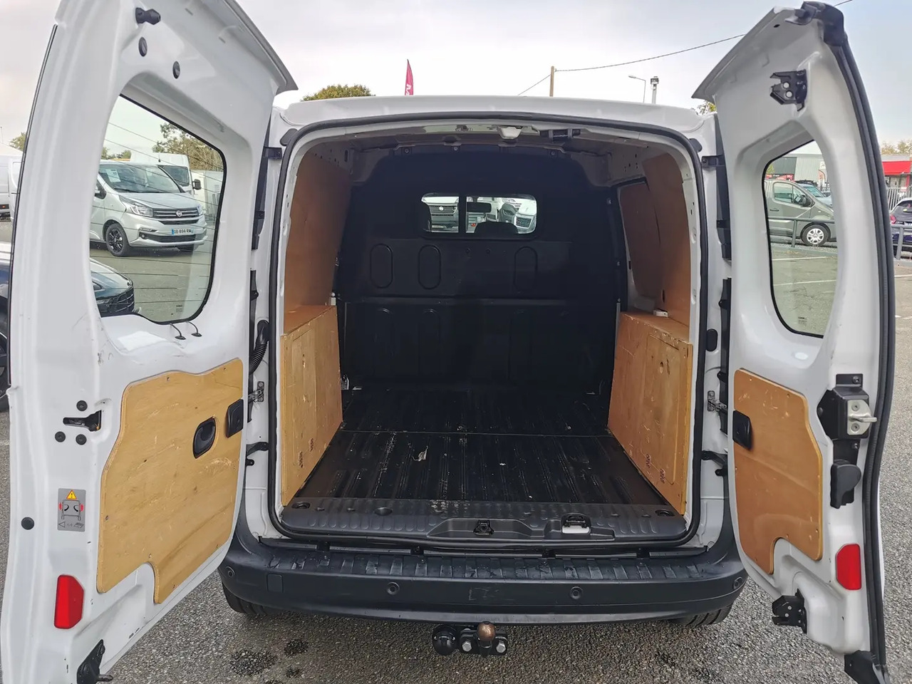 Renault Kangoo 1.5 BLUE DCI 80CH GRAND CONFORT 5CV - Panel van: picture 5 Renault Kangoo 1.5 BLUE DCI 80CH GRAND CONFORT 5CV - Panel van: picture 5