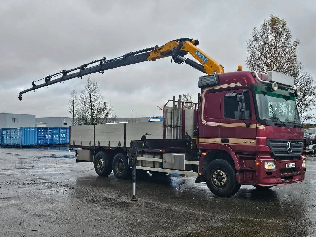 Mercedes-Benz Actros 2544 - Crane truck: picture 5 Mercedes-Benz Actros 2544 - Crane truck: picture 5