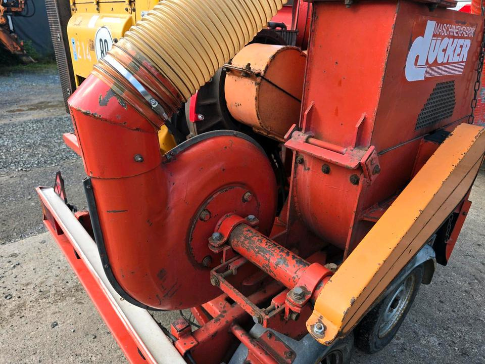 Dücker HM 760 Holzhacker Holzhäcksler Holzhackschnitzler Hacker Häcksler Hatz Diesel 4L40C - Wood chipper: picture 4 Dücker HM 760 Holzhacker Holzhäcksler Holzhackschnitzler Hacker Häcksler Hatz Diesel 4L40C - Wood chipper: picture 4