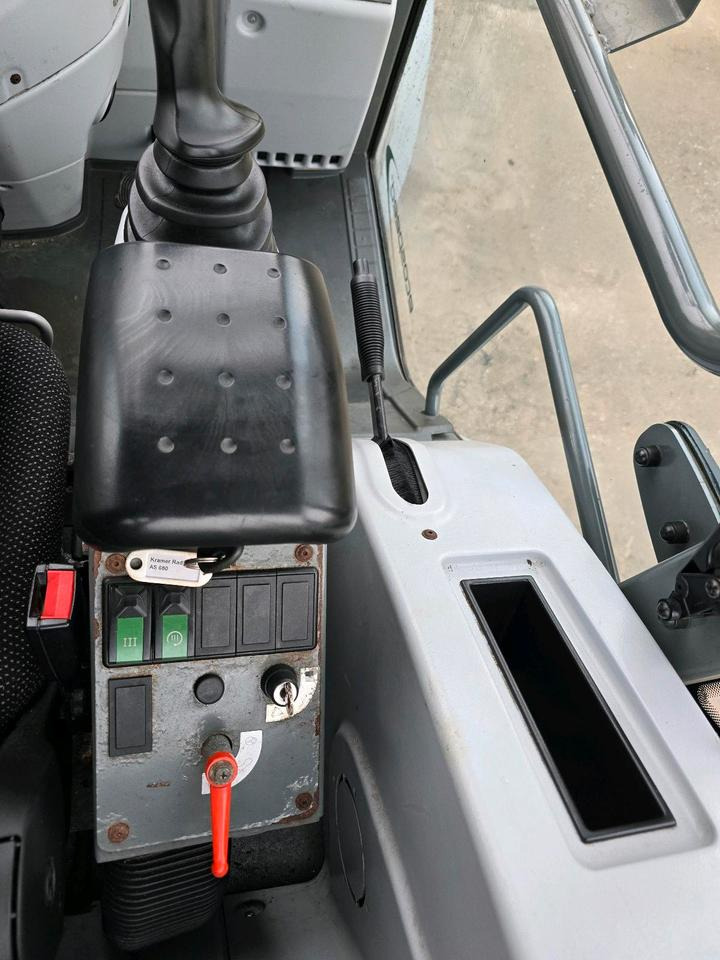 Telescopic wheel loader Kramer 680T Radlader Ecospeed 35kmh 1109 Stunden Teleskoplader Radteleskoplader Teleskopradlader 580T 480T 680 580 480: picture 12 Telescopic wheel loader Kramer 680T Radlader Ecospeed 35kmh 1109 Stunden Teleskoplader Radteleskoplader Teleskopradlader 580T 480T 680 580 480: picture 12