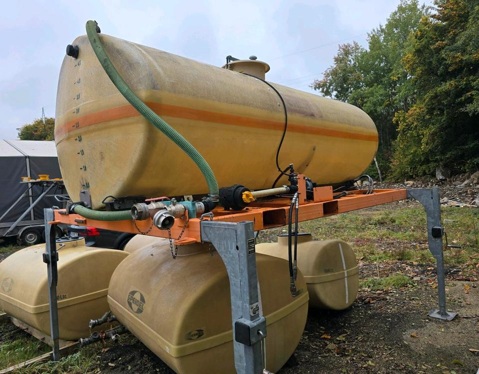 Mulag 5000FL 5m3 Wassertank Speidel Wasserfass für Unimog UGE UGN 405 U300 400 500 427 430 LKW Boschung wassertank Laugentank Bewässerung 5000liter LKW - Tank container: picture 1 Mulag 5000FL 5m3 Wassertank Speidel Wasserfass für Unimog UGE UGN 405 U300 400 500 427 430 LKW Boschung wassertank Laugentank Bewässerung 5000liter LKW - Tank container: picture 1