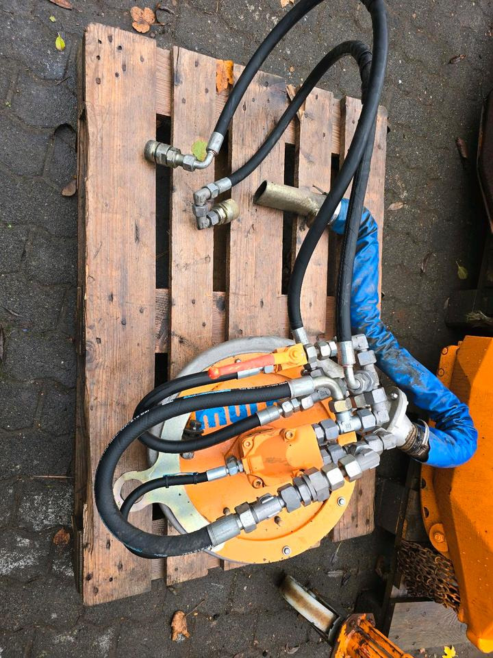 Mulag Gebläse MKM 700 Mähausleger Böschungsmäher Böschungsmulcher FME 600 700 500 MFK 500 600 unimog Mercedes-Benz - Boom mower: picture 1 Mulag Gebläse MKM 700 Mähausleger Böschungsmäher Böschungsmulcher FME 600 700 500 MFK 500 600 unimog Mercedes-Benz - Boom mower: picture 1