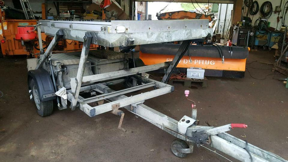 Trebbiner VWT-E Verkehrsleittafel Verkehrsleitanhänger Schild - Trailer: picture 3 Trebbiner VWT-E Verkehrsleittafel Verkehrsleitanhänger Schild - Trailer: picture 3