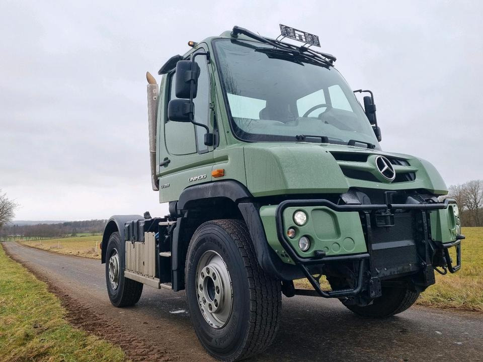 Unimog 318 Mercedes-Benz U 405 323 327 423 418 427 430 530 300 400 500 Automatik Euro 6 - Cab chassis truck, Municipal/ Special vehicle: picture 2 Unimog 318 Mercedes-Benz U 405 323 327 423 418 427 430 530 300 400 500 Automatik Euro 6 - Cab chassis truck, Municipal/ Special vehicle: picture 2