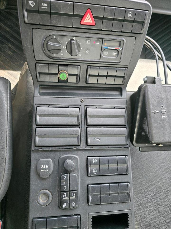 Camper van Unimog U 318 Wohnmobil Expeditionsfahrzeug euro 6 Blue tec UGE UGN Leerkabine U318 EAS Mercedes-Benz: picture 10 Camper van Unimog U 318 Wohnmobil Expeditionsfahrzeug euro 6 Blue tec UGE UGN Leerkabine U318 EAS Mercedes-Benz: picture 10