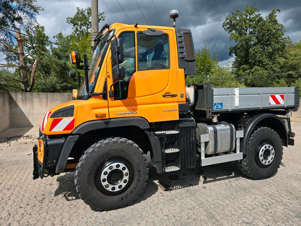 Unimog U429 NKS-F-UGE-42 Mercedes-Benz 405/10 405/12 UGE Mercedes-Benz U 318 323 327 423 427 429 430 EasyDrive Variopilot Mulag MKM 700 Böschungsmäher Böschungsmulcher Bucher Salzstreuer - Snow removal vehicle: picture 2 Unimog U429 NKS-F-UGE-42 Mercedes-Benz 405/10 405/12 UGE Mercedes-Benz U 318 323 327 423 427 429 430 EasyDrive Variopilot Mulag MKM 700 Böschungsmäher Böschungsmulcher Bucher Salzstreuer - Snow removal vehicle: picture 2