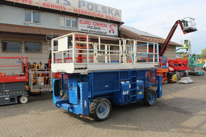 Podnośnik nożycowy 4x4 spalinowy 15 m Genie GS4390 - Scissor lift: picture 1 Podnośnik nożycowy 4x4 spalinowy 15 m Genie GS4390 - Scissor lift: picture 1
