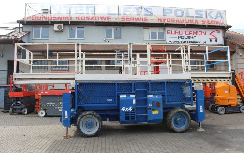 Podnośnik nożycowy 4x4 spalinowy 15 m Genie GS4390 - Scissor lift: picture 5 Podnośnik nożycowy 4x4 spalinowy 15 m Genie GS4390 - Scissor lift: picture 5