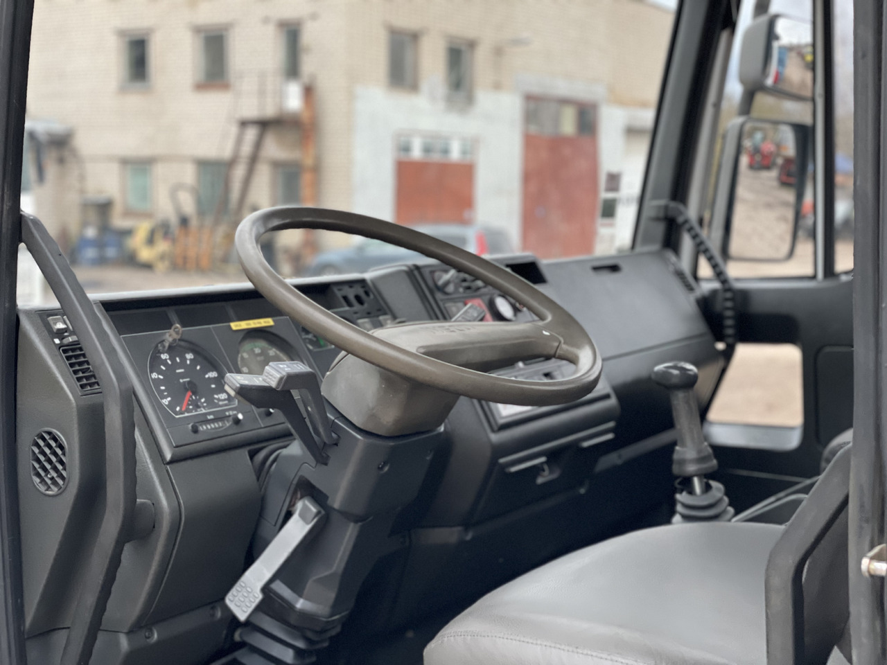 Crane truck IVECO EUROCARGO: picture 12