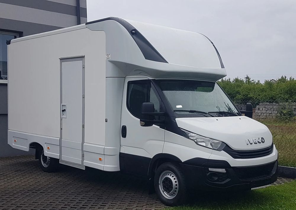Iveco DAILY KONTENER NISKOPODŁOGOWY 4,31x2,24x2,42 FOODTRUCK SKLEP KAMPER KLIMA BAR KONIOWÓZ - Box van: picture 1 Iveco DAILY KONTENER NISKOPODŁOGOWY 4,31x2,24x2,42 FOODTRUCK SKLEP KAMPER KLIMA BAR KONIOWÓZ - Box van: picture 1