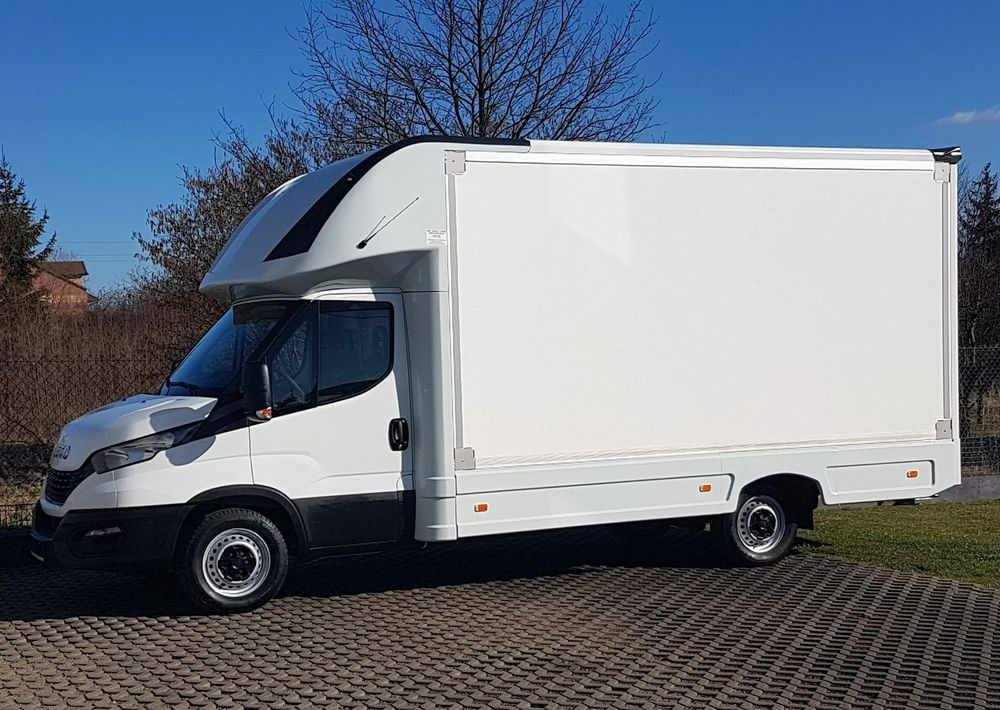 Iveco DAILY KONTENER NISKOPODŁOGOWY 4,43x2,23x2,42 SKLEP FOODTRUCK BAR KLIMA KONIOWÓZ KAMPER - Box van: picture 2 Iveco DAILY KONTENER NISKOPODŁOGOWY 4,43x2,23x2,42 SKLEP FOODTRUCK BAR KLIMA KONIOWÓZ KAMPER - Box van: picture 2