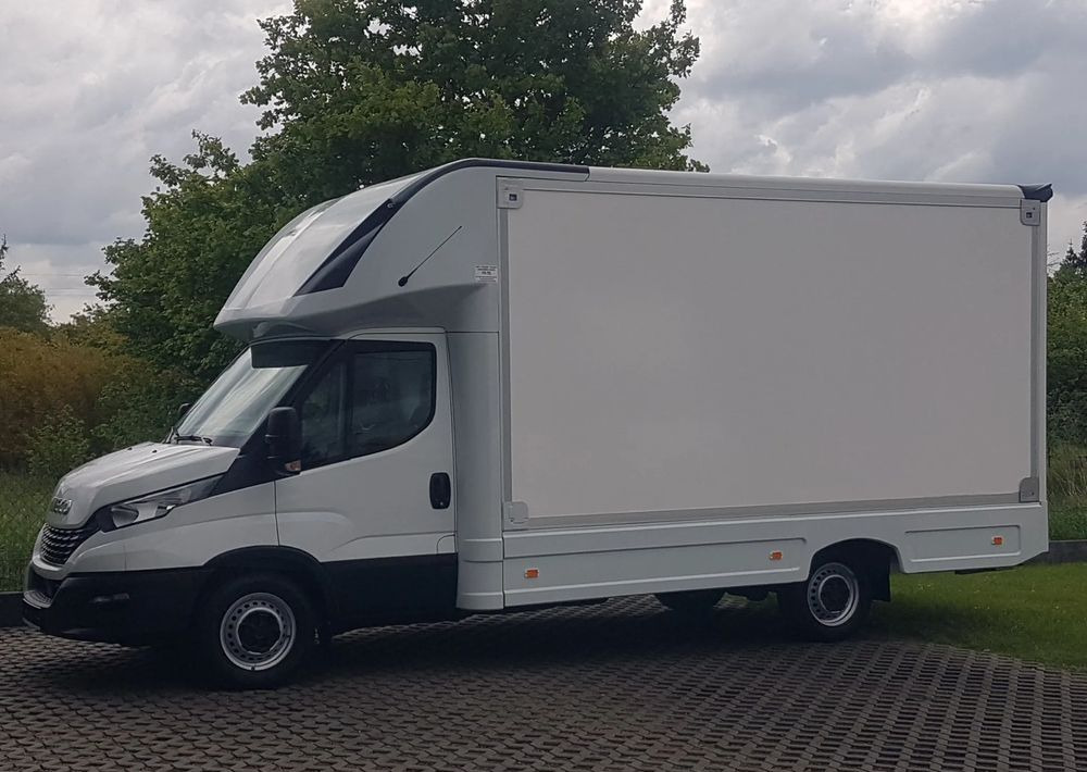 Iveco DAILY KONTENER NISKOPODŁOGOWY 4,43x2,23x2,42 SKLEP FOODTRUCK BAR KLIMA KONIOWÓZ KAMPER - Box van: picture 2 Iveco DAILY KONTENER NISKOPODŁOGOWY 4,43x2,23x2,42 SKLEP FOODTRUCK BAR KLIMA KONIOWÓZ KAMPER - Box van: picture 2
