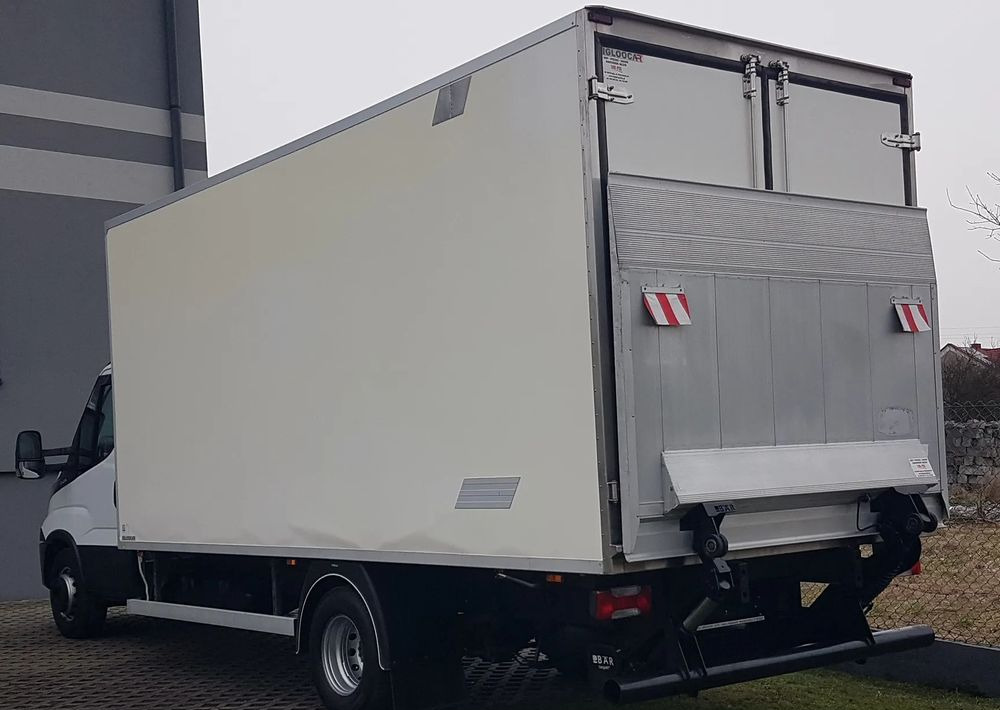Iveco Daily 70-170 WINDA CHŁODNIA 10EP AGREGAT IZOTERMA - Refrigerator truck: picture 3 Iveco Daily 70-170 WINDA CHŁODNIA 10EP AGREGAT IZOTERMA - Refrigerator truck: picture 3