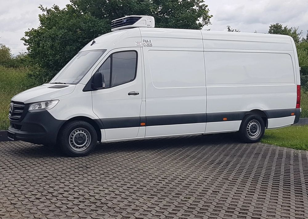 Mercedes-Benz SPRINTER MAXI CHŁODNIA AGREGAT GRZANIE IZOTERMA KLIMA ZASILANIE Z SILNIKA + ELEKTRYCZNE - Refrigerated van: picture 2 Mercedes-Benz SPRINTER MAXI CHŁODNIA AGREGAT GRZANIE IZOTERMA KLIMA ZASILANIE Z SILNIKA + ELEKTRYCZNE - Refrigerated van: picture 2