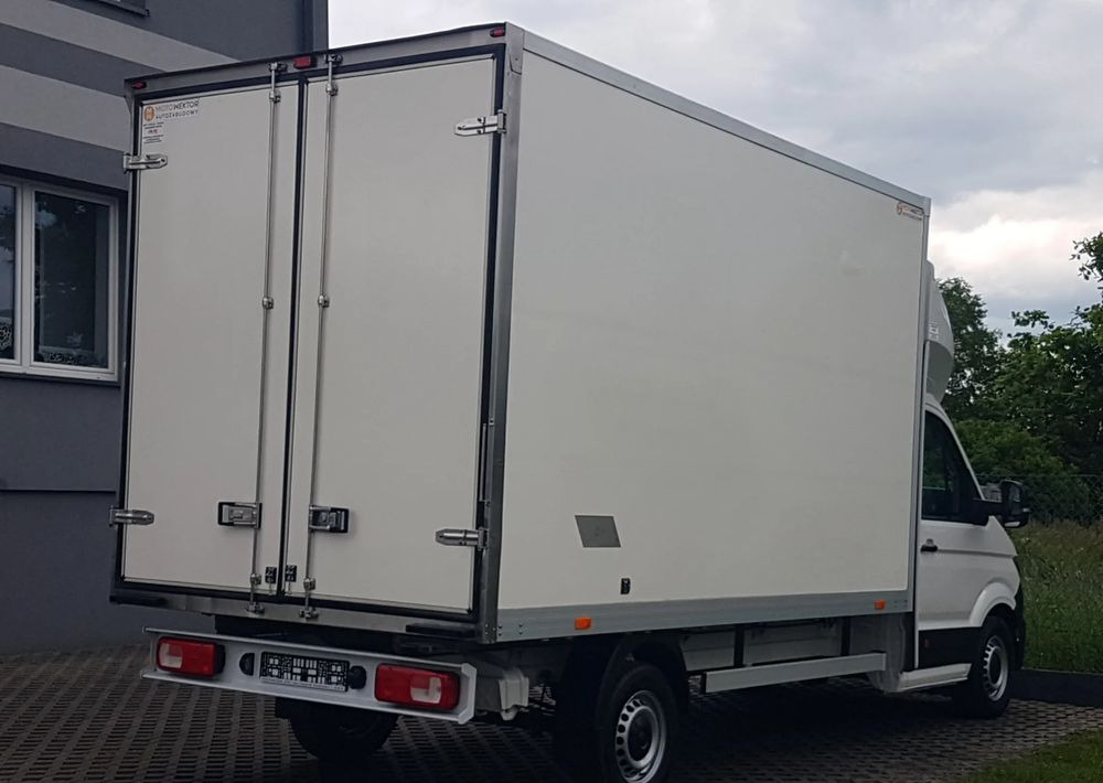 Volkswagen CRAFTER 8 EP KONTENER 4,09x2,15x2,32 KLIMA 2,0 TDI KRAJOWY - Box van: picture 4 Volkswagen CRAFTER 8 EP KONTENER 4,09x2,15x2,32 KLIMA 2,0 TDI KRAJOWY - Box van: picture 4
