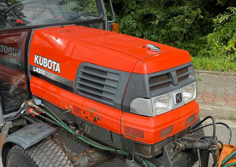 Kubota * Traktor KUBOTA L4200 * 4x4 * Pług Piaskarka * Wałek Przód Tył * Sprowadzony* Zimowe Utrzymanie - Farm tractor: picture 5 Kubota * Traktor KUBOTA L4200 * 4x4 * Pług Piaskarka * Wałek Przód Tył * Sprowadzony* Zimowe Utrzymanie - Farm tractor: picture 5