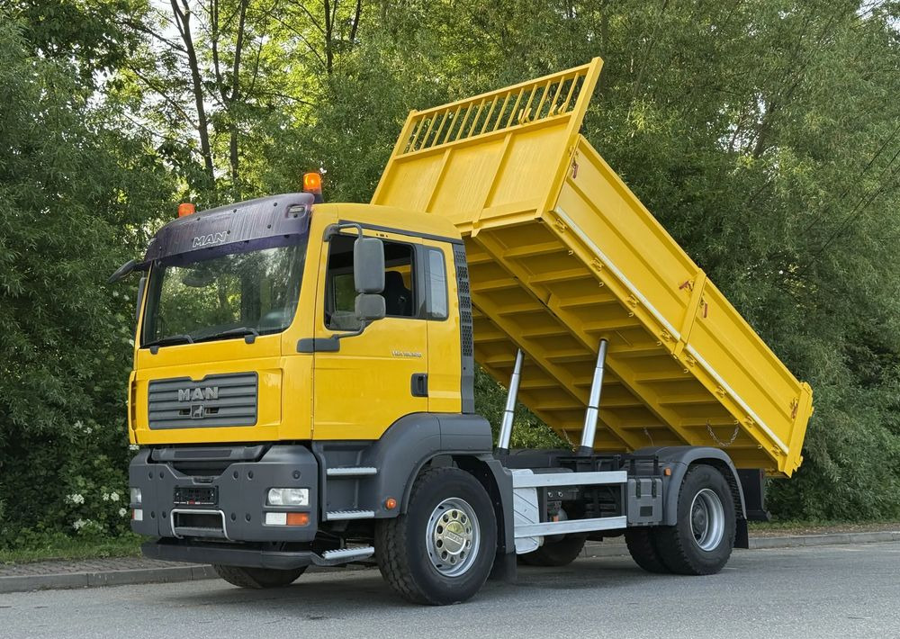 MAN * MAN TGA 18-320 * Kiper Wywrotka * 4x2 * Kran * Sprowadzony* Bardzo Dobry Stan - Tipper: picture 2 MAN * MAN TGA 18-320 * Kiper Wywrotka * 4x2 * Kran * Sprowadzony* Bardzo Dobry Stan - Tipper: picture 2