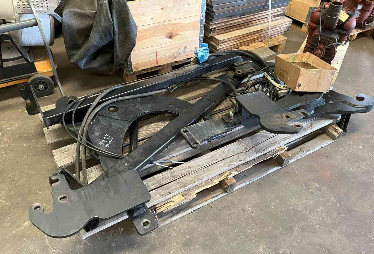 BMH Palas SC 370 Front-laders / Frontlader / Voorlader / Tractoren - Front loader for tractor: picture 4 BMH Palas SC 370 Front-laders / Frontlader / Voorlader / Tractoren - Front loader for tractor: picture 4