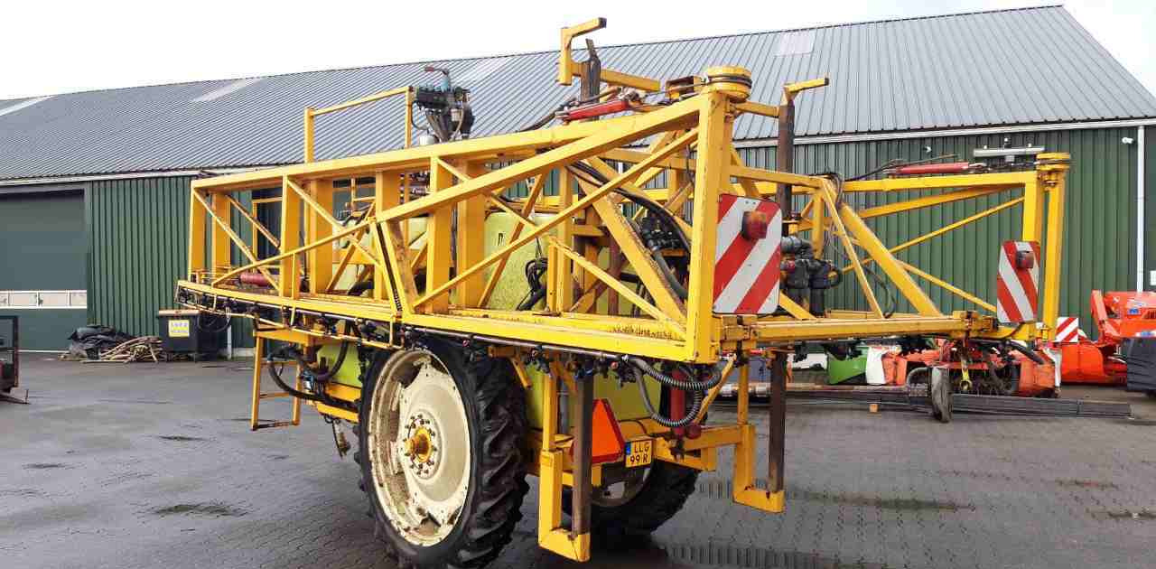 Dubex Vector 33 m. 3200 l. veldspuiten - Trailed sprayer: picture 4 Dubex Vector 33 m. 3200 l. veldspuiten - Trailed sprayer: picture 4