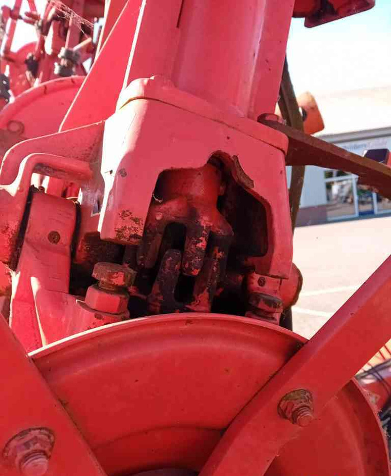 Kuhn GF10601TO schudder, weidebouwmachines - Tedder/ Rake: picture 5 Kuhn GF10601TO schudder, weidebouwmachines - Tedder/ Rake: picture 5