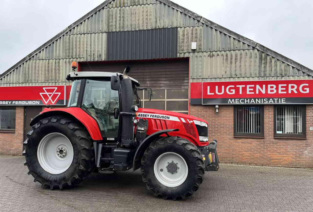 Massey Ferguson 7715 Dyna-6 Essential Tractoren - Farm tractor: picture 1 Massey Ferguson 7715 Dyna-6 Essential Tractoren - Farm tractor: picture 1
