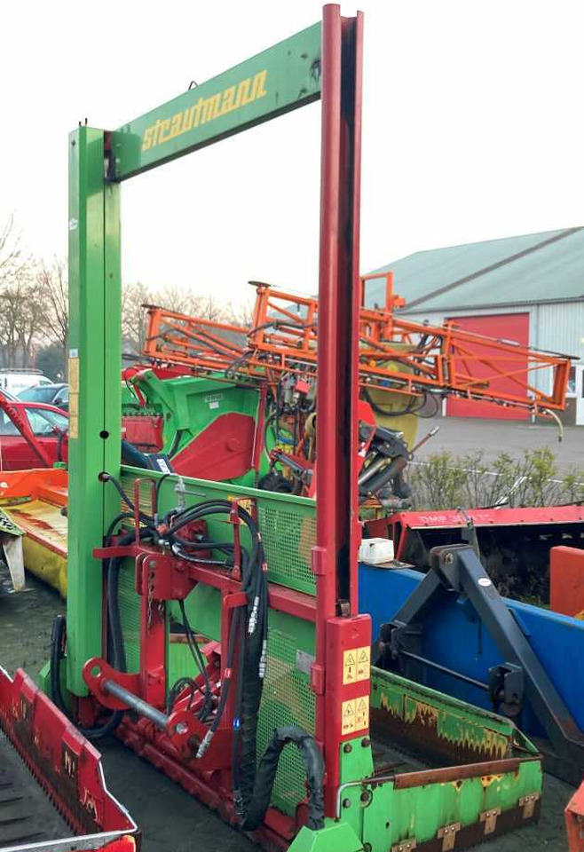 Strautmann HQ 3800 kuilsnijder voermachines - Silage equipment: picture 4 Strautmann HQ 3800 kuilsnijder voermachines - Silage equipment: picture 4
