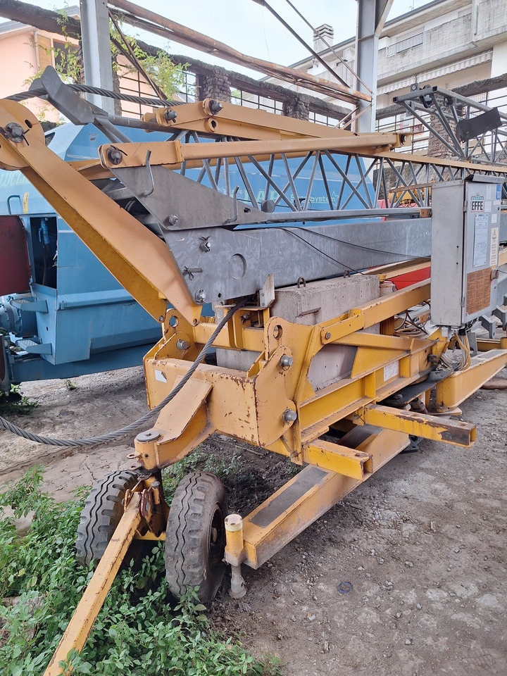 POTAIN HD10A - Crane: picture 1 POTAIN HD10A - Crane: picture 1