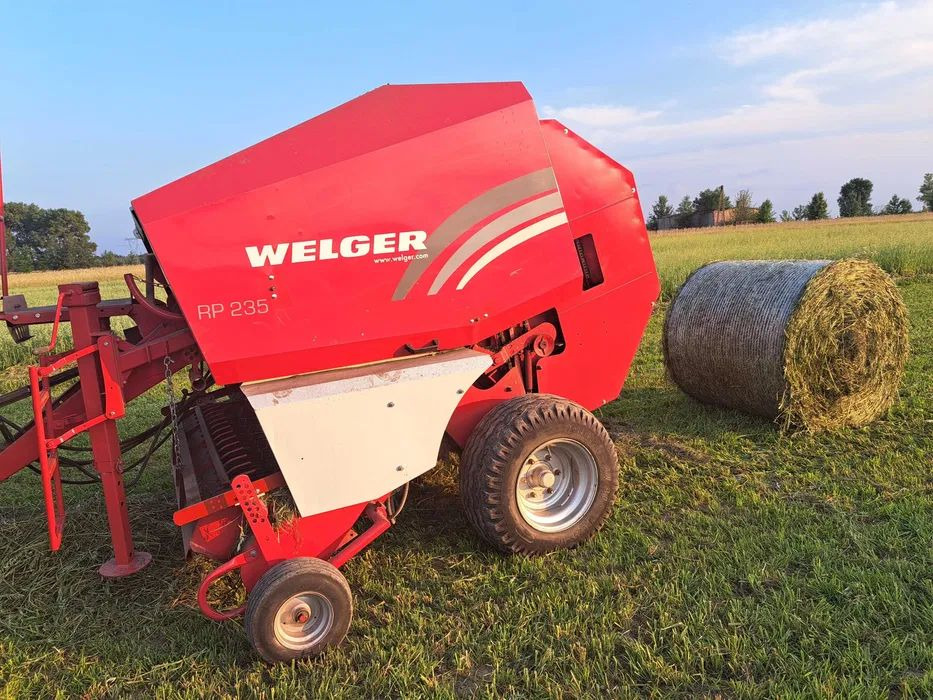 Prasa rolująca Welger RP 235 - Round baler: picture 1 Prasa rolująca Welger RP 235 - Round baler: picture 1
